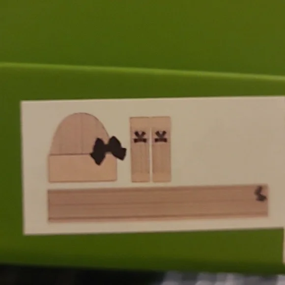 KATE SPADE 3pc Pink Knit Hat Scarf & Gloves Set with Black Bows - Picture 11 of 13